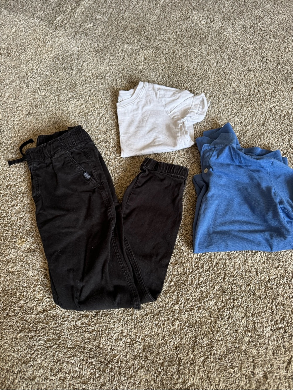 Boys Size 8 - Black H&M Jeans- Oshkosh blue collared & White undershirt